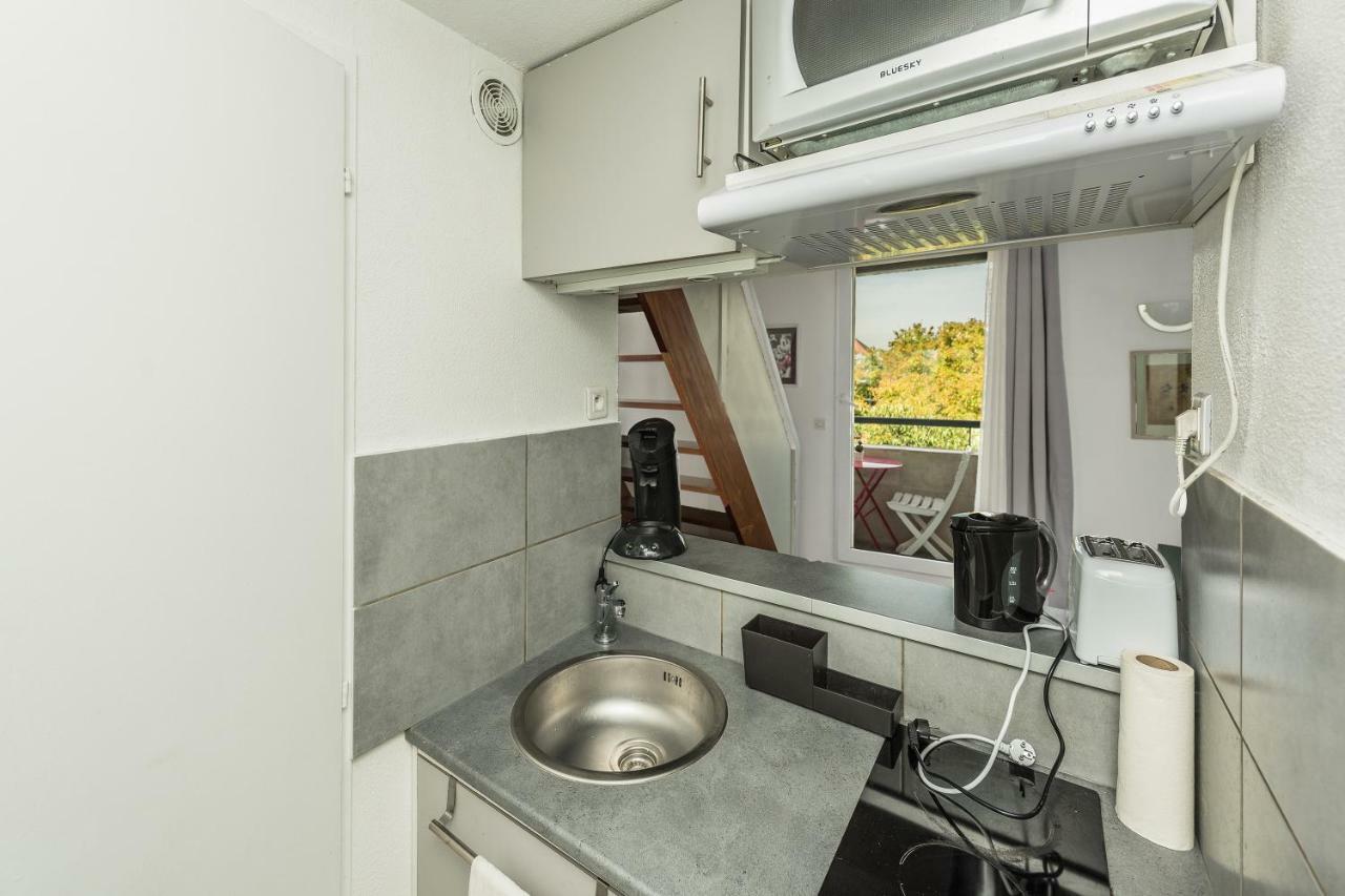 James Cook - Fairytale Factory Apartment Bussy-Saint-Georges Ngoại thất bức ảnh